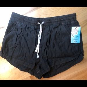 Billabong board shorts - NWT!